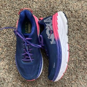 Hoka one one